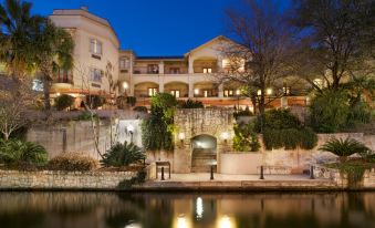 Hotel Indigo San Antonio-Riverwalk
