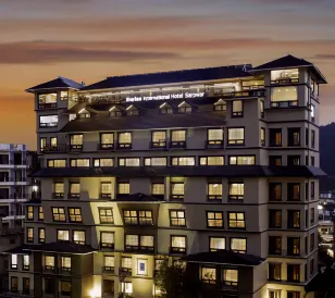 Hotel Sarowar
