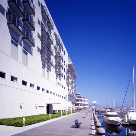 Hotel Marinoa Resort Fukuoka Отели рядом с достопримечательностью «Башня Фукуока»
