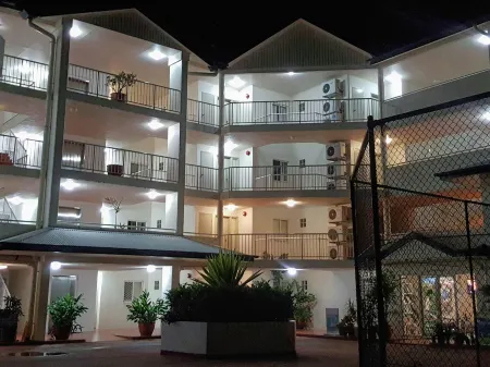 Golden Sands Beachfront Resort