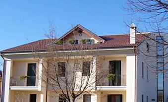 Cristallo - Housity