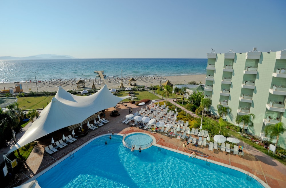 Grand Belish Beach Resort & Spa - All Inclusive