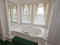 The Bradford Hotels in Stone County