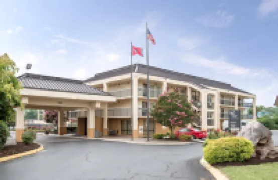 Quality Inn Merchants Drive Hotels in Knoxville