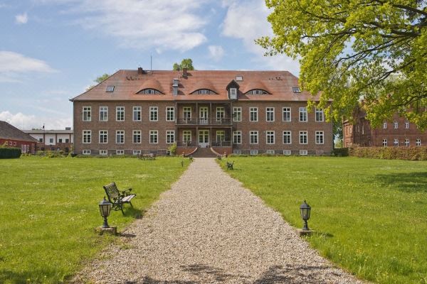 Romantik Hotel Gutshaus Ludorf-Ludorf Updated 2022 Room Price-Reviews ...