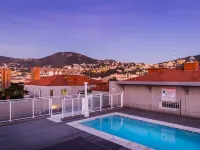Adagio Nice Centre - Pools