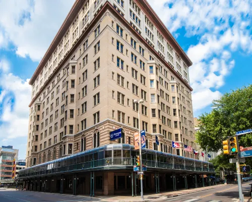 The Gunter Hotel San Antonio Riverwalk Hotels near Downtown - Riverwalk