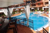 Apart Hotel Efir - Pools