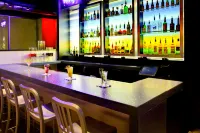 Aloft Leawood-Overland Park - bar