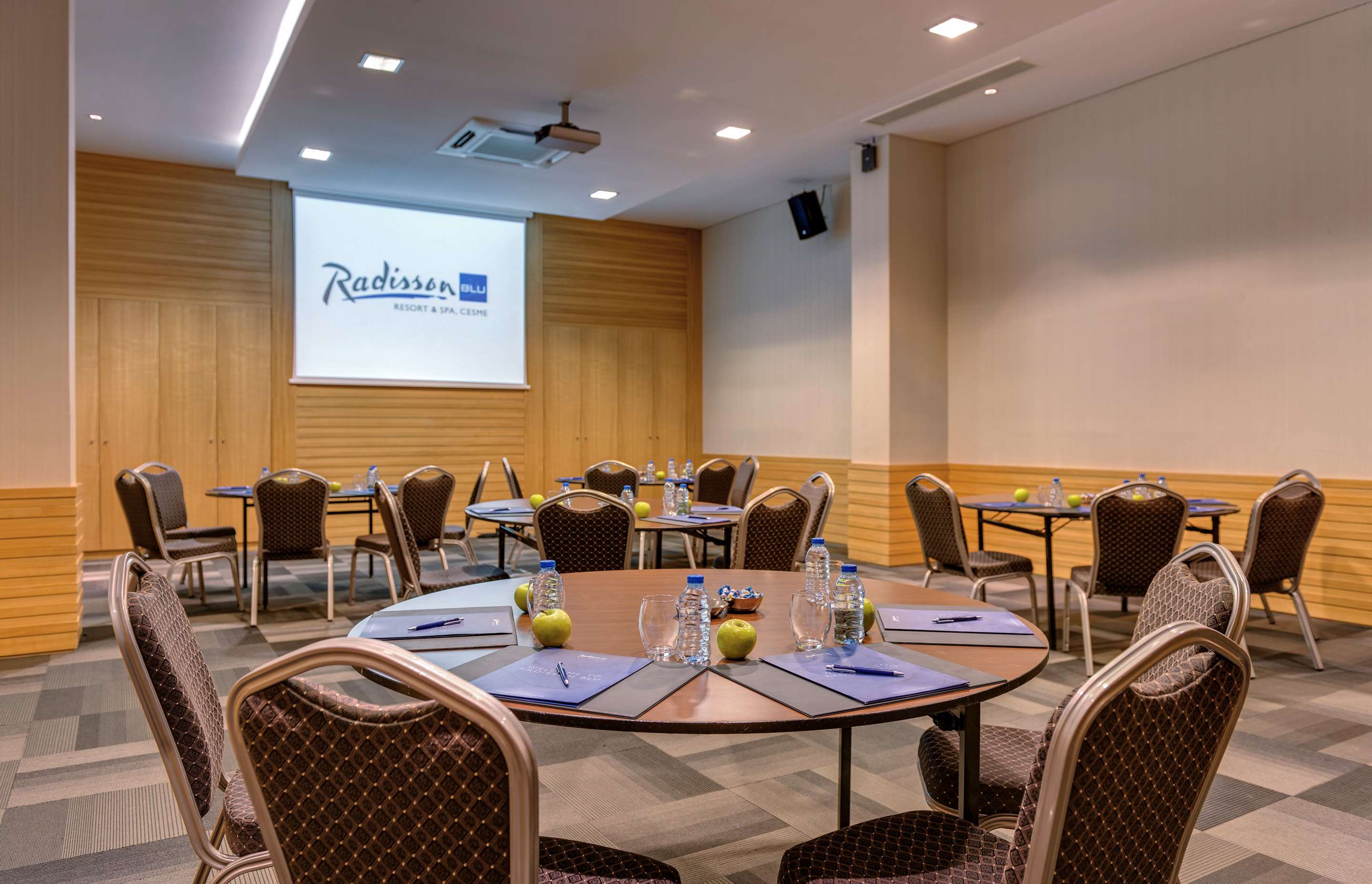 Radisson Blu Resort & Spa, Cesme