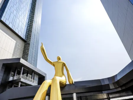 Novotel Ambassador Seoul Yongsan - Seoul Dragon City Отели рядом с достопримечательностью «Abraham Park Kenneth Vine Collection Museum»