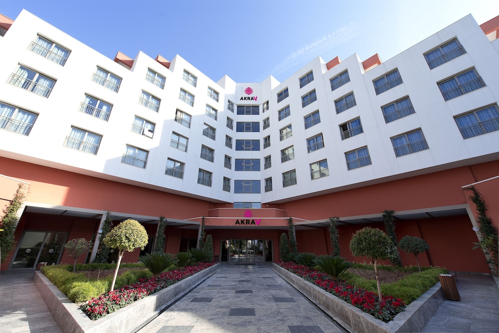 Akra V Hotel