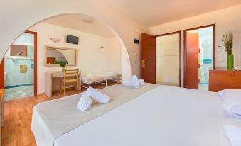 Venus Hotel