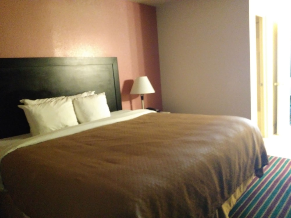 Quality Inn & Suites Del Rio