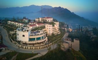 Silk Path Grand Sapa Resort & Spa