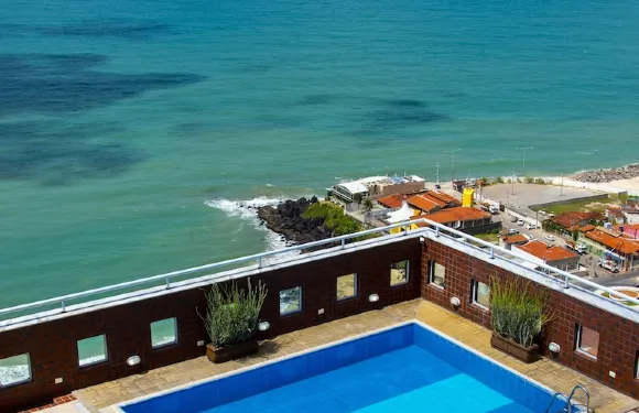 納塔爾奧通套房酒店