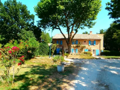 Le Mas des Laurels Hotels in Grignan
