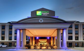 Holiday Inn Express & Suites Natchez South