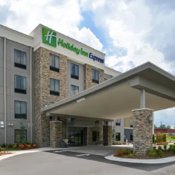Holiday Inn Express & Suites BRYANT - BENTON AREA by IHG