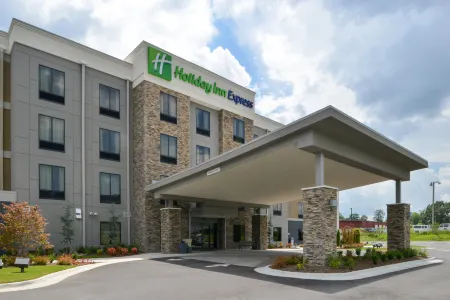 Holiday Inn Express & Suites BRYANT - BENTON AREA by IHG