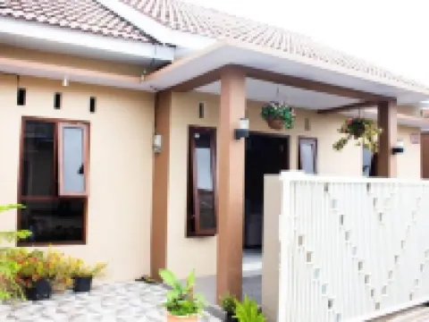 Villa Ijen Homestay Hotels in Giri