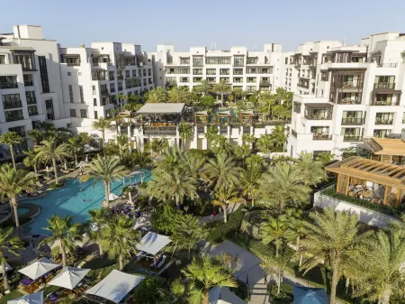 Jumeirah Al Naseem Dubai Отели рядом с достопримечательностью «The View Palm Jumeirah»