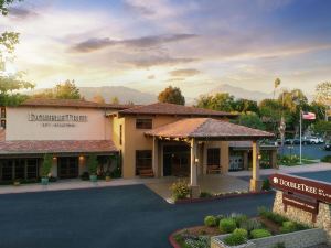 DoubleTree by Hilton Claremont