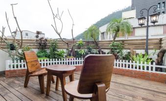 Aijia Hotspring Homestay