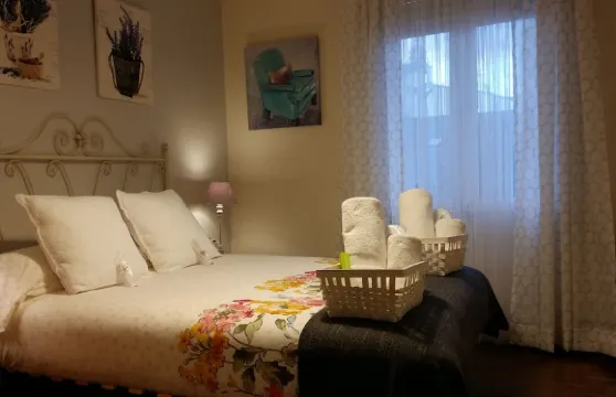 羅馬納牆壁民宿