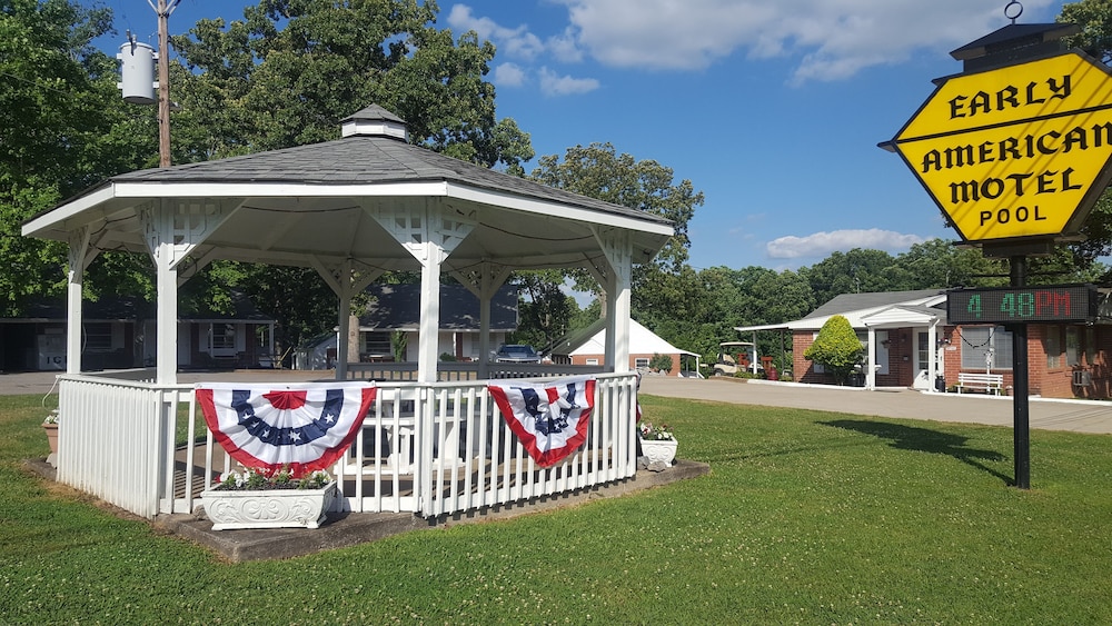 Early American Motel