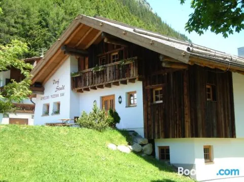 加尼瑪塔納霍夫旅館