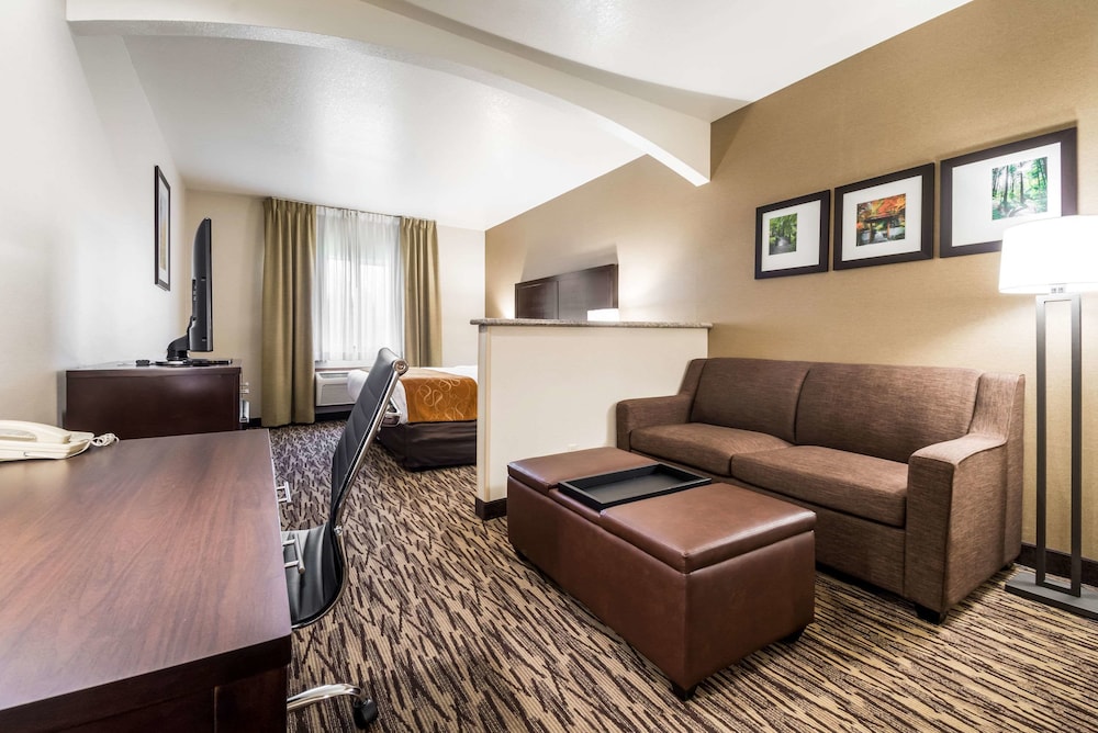 Comfort Suites Portland Airport