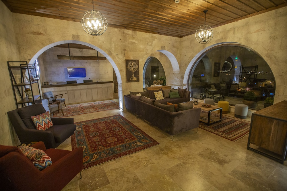 Anka Cave Suites