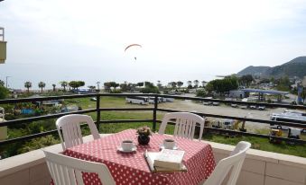 Livane Suit Otel - Housity