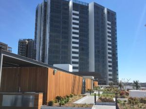Waterview 1 Bed + Parking Close to Olympic Park Nwp018