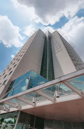 São Paulo Nações Unidas Affiliated by Meliá Отели рядом с достопримечательностью «Octavio Frias de Oliveira Bridge»