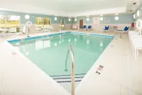 Holiday Inn Express & Suites Kalamazoo West Hôtels à : Oshtemo Township