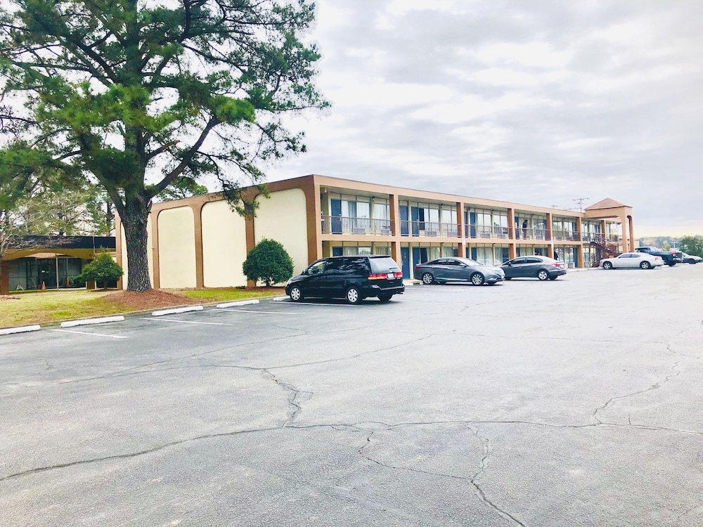 Americas Best Value Inn - Wilson