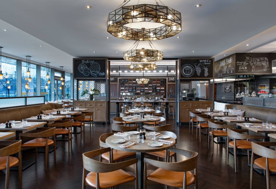 [부다페스트 메리어트 호텔의 조식 뷔페]