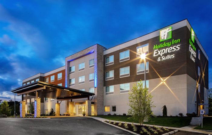 Holiday Inn Express & Suites MADISON by IHG