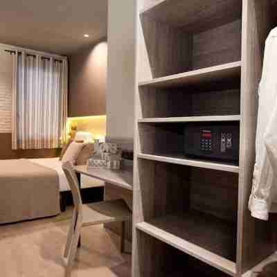 Enjoybcn Miro Apartments Rooms