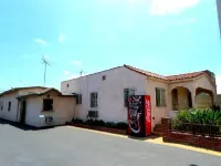 La Bonita Inn Motel - Motels
