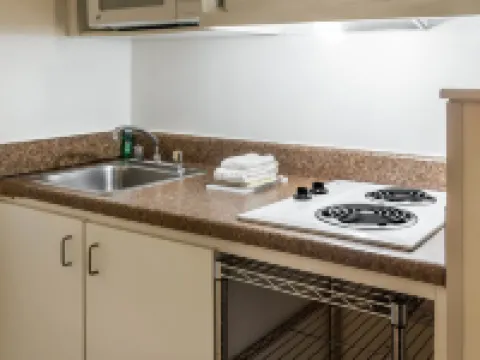 Studio 6 Extended Stay - Hampton, VA - Langley AFB Area Hotels in Hampton