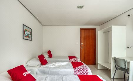 OYO Hotel KM 510 - Housity