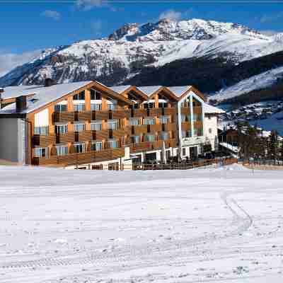 Hotel Lac Salin Spa & Mountain Resort Hotel Exterior