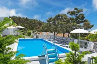Taean (Anmyeondo) Grumpy House Pension