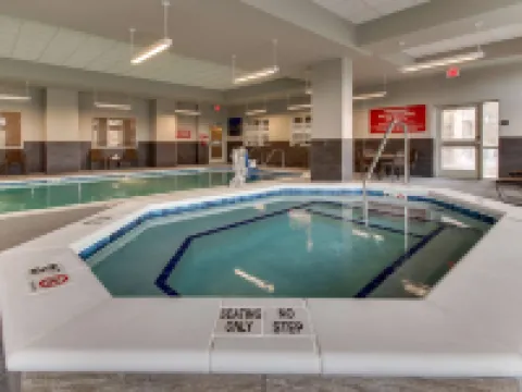 Drury Inn & Suites Cleveland Beachwood Hotels in Orange