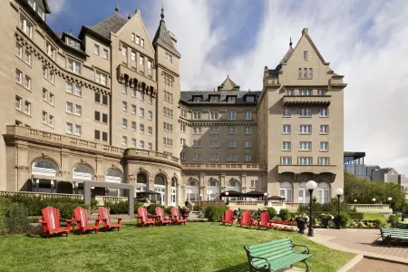Fairmont Hotel Macdonald