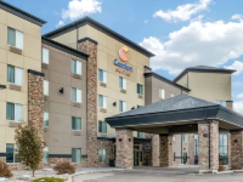 Comfort Suites Hotels in Saskatoon