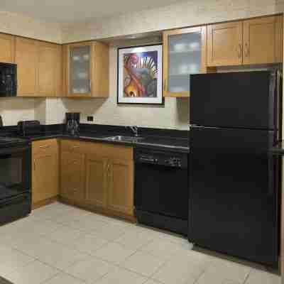 Residence Inn by Marriott Toronto Downtown / Entertainment District Rooms